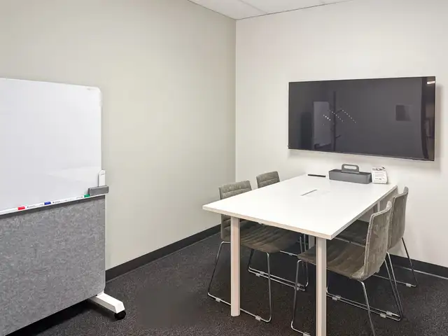 Office space for rent for 4 persons in Still Creek Dr Burnaby in Commercial & Office Space for Rent in Burnaby/New Westminster - Image 17