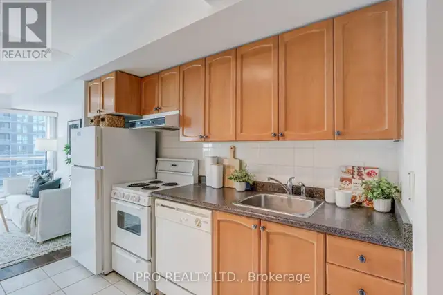 1407 - 219 FORT YORK BOULEVARD Toronto (Niagara), Ontario in Condos for Sale in City of Toronto - Image 9