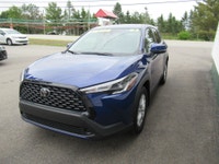 Fresh off lease from Toyota this super rare Corolla Cross is in super condition! Loaded up nicely wi... (image 3)