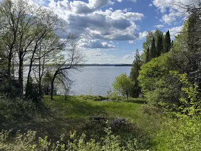 Lac Aylmer, Stratford en Estrie. Wow! Rareté sur le marché, superbe terrain vacant directement au bo...