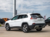 Welcome to 400 Chrysler Dodge Jeep Ram. | NO REPORTED ACCIDENTS | SOLD AS TRADED | LEATHER HEATED &... (image 4)