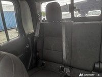 Only 29,963 Miles! This Jeep Gladiator boasts a Regular Unleaded V-6 3.6 L/220 engine powering this... (image 8)