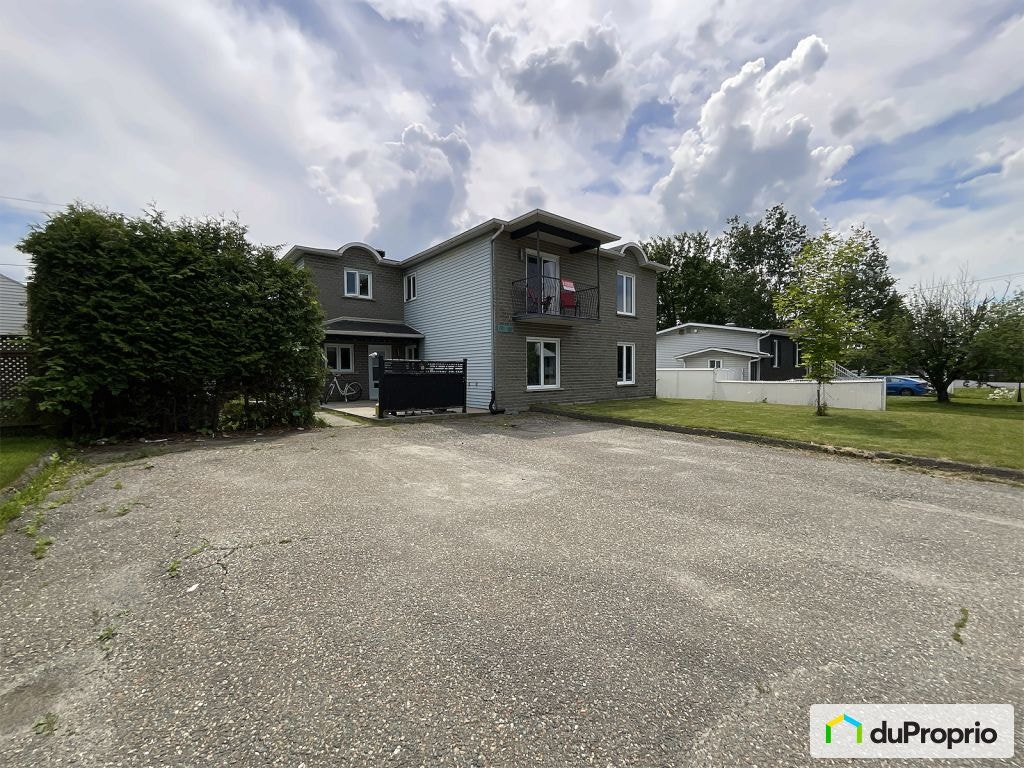 $655,000 - Duplex for sale in Sherbrooke (Rock Forest) — photo 2