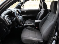 2018 Toyota Tacoma TRD Off Road PKG 4WD Grey Exterior on Grey interior comes with Navigation and Bac... (image 7)