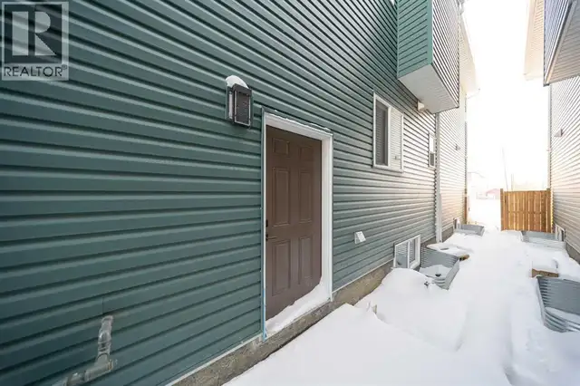 123 Saddlecrest Grove NE Calgary, Alberta in Houses for Sale in Calgary - Image 31