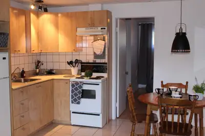 2 ½ tout inclus, Internet, Parking, Meublé, Longueuil - Juillet