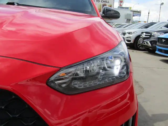 2022 Hyundai Veloster N N POWER 2.0L Turbo / Tech / Carplay / Na in Cars & Trucks in Calgary - Image 15