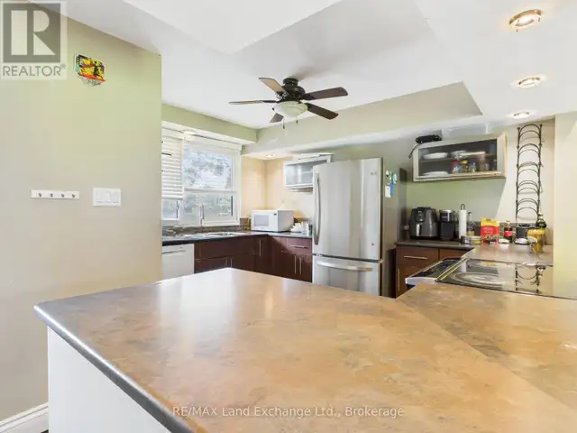 27 - 850 WALSH STREET Kincardine, Ontario in Condos for Sale in Owen Sound - Image 4