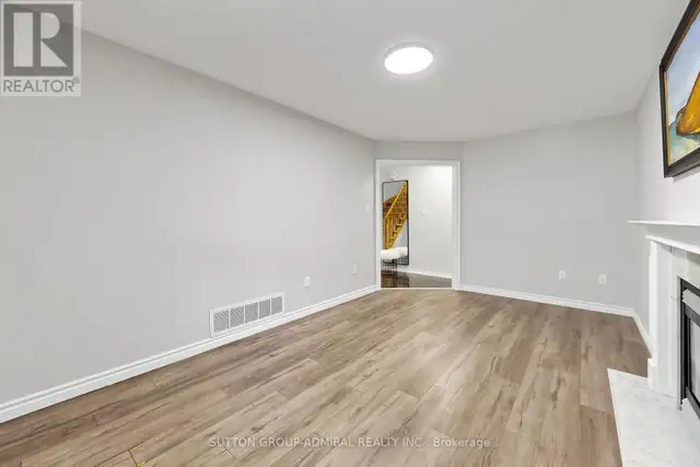 38 FELT CRESCENT Barrie (Bayshore), Ontario in Houses for Sale in Barrie - Image 18