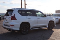 ACCIDENT FREE The 2020 Lexus GX 460 combines cutting-edge technology with premium comfort and refine... (image 6)