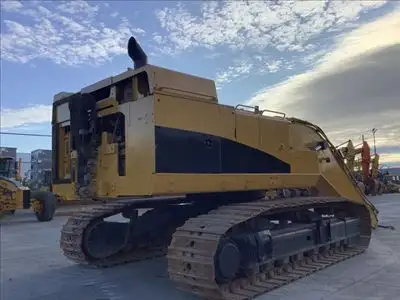 2011 Caterpillar 374DL in Heavy Equipment in Laval / North Shore - Image 4