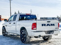 - 5.7 L HEMI V8 - 4x4 - Android Auto / Apple CarPlay - Running Boards *Find your next used vehicle a... (image 9)