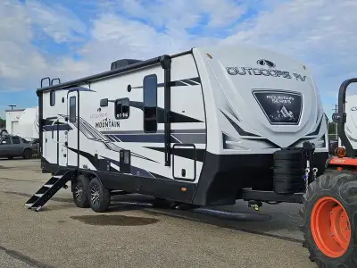 Added Options: Mountain Storage System /2" Rec. Hitch & Toy-Lok), 12V Heat Pad (Fresh Water Tank), D...