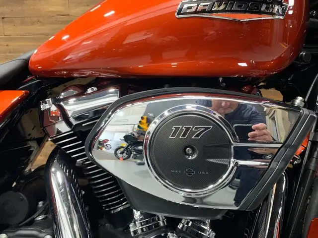 2024 Harley-Davidson Street Glide in Street, Cruisers & Choppers in Oshawa / Durham Region - Image 17