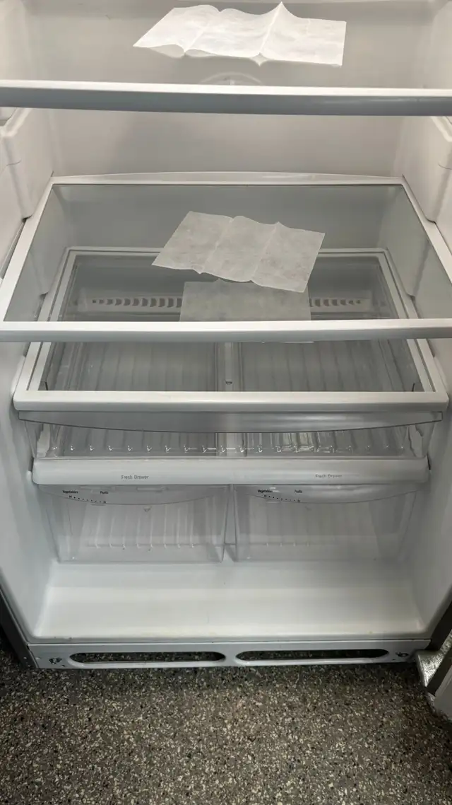 Frigidaire 30” Top Freezer Refrigerator30 Days Warranty in Refrigerators in Kitchener / Waterloo - Image 6