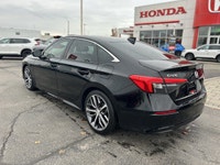 Boasting Honda’s renowned reliability and an impressive suite of premium features, this 2022 Honda C... (image 6)