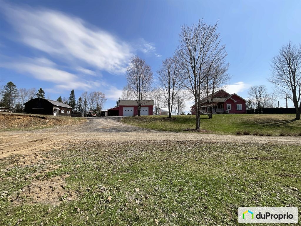$750,000 - Acreage / Hobby Farm / Ranch in St-Jean-De-Matha — photo 2