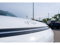 GREAT ALL WHEEL DRIVE VEHICLE! - Heated Seats - Backup Camera - Bluetooth - Apple CarPlay & Android... (image 4)