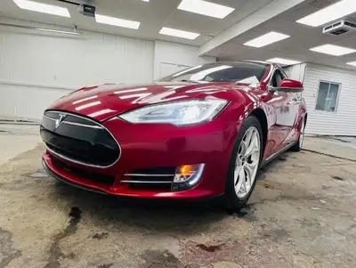2014 Tesla Model S S-85 PERFORMANCE MODEL RARE AUTOPILOT SUPERVISÉ INTÉRIEUR CUIR PREMIUM TOIT PANOR...