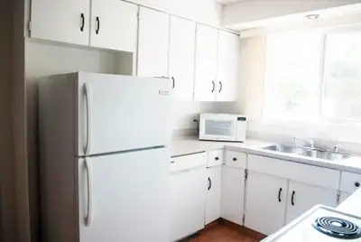 Air Conditioned Main Floor of 3 Bedroom House