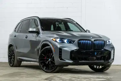 *English below* *Français:* Ce BMW X5 xDrive40i 2024 affichant 25 121 km, provenant d'un seul propri...