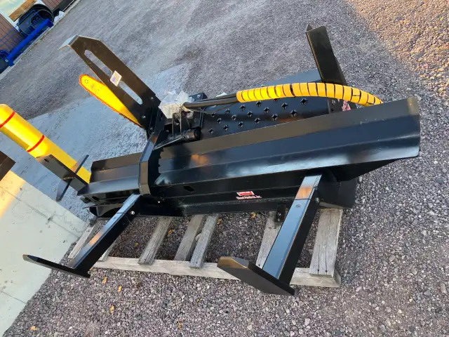 Halverson 120 Wood Processor , Skid Steer Mount in Other in Sudbury - Image 4