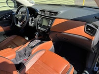 -Platinum Reserve Interior --Quilted Chestnut Brown Interior with Black Accents --Heated Steering Wh... (image 3)