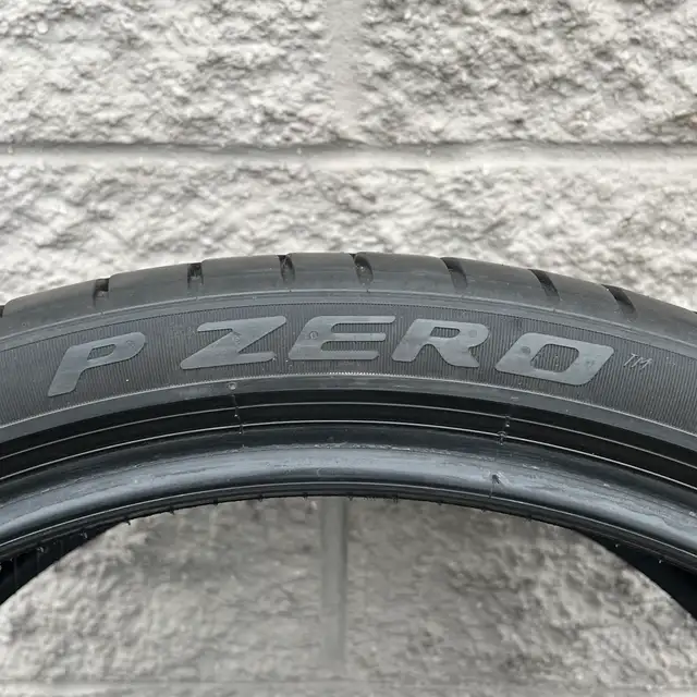 (97%) 2x 255/35R21 & 2x 285/30R21 Pirelli PZero PZ4 Summers in Tires & Rims in City of Toronto - Image 6