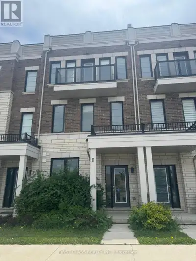 11 PRINCE WILLIAM BOULEVARD Clarington (Bowmanville), Ontario
