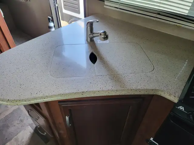 2014 Keystone OUTBACK 312 BH in Travel Trailers & Campers in St. Albert - Image 24