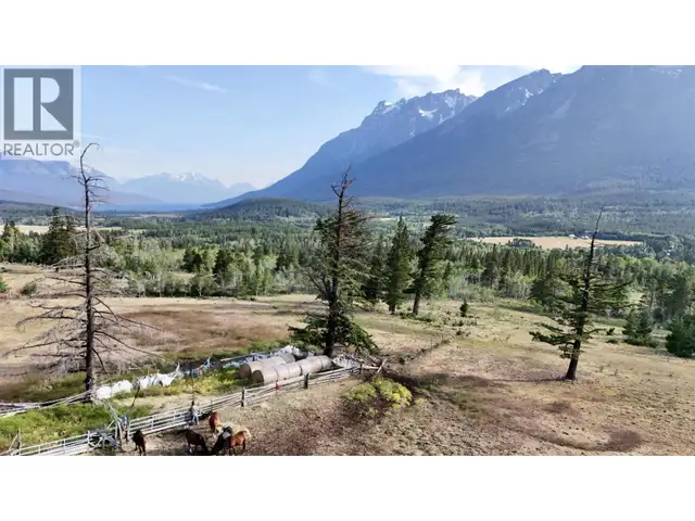7091 TATLAYOKO ROAD Williams Lake, British Columbia in Houses for Sale in Williams Lake - Image 14