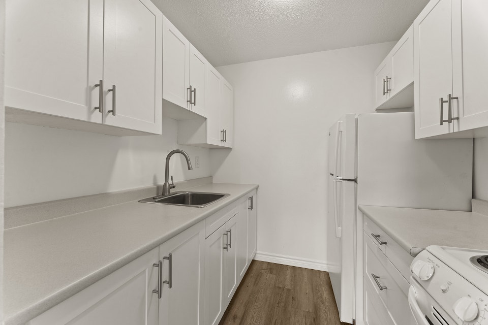 Rivershore Tower Apartments - 1 Bedroom, 1 Bath Apartment for Re 5