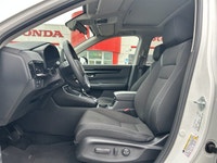 Harness dynamic performance and all-weather confidence with this exceptional Platinum White Pearl 20... (image 8)