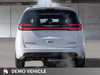 This Chrysler Pacifica Hybrid delivers a Gas/Electric V-6 3.6 L/220 engine powering this Variable tr... (image 5)
