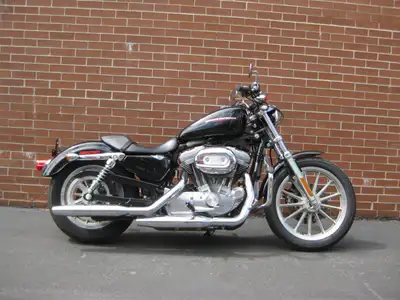 Welcome New Riders! Financing Options Available! This XL883L only has 8,473 miles or 13,636 kms. ALL...