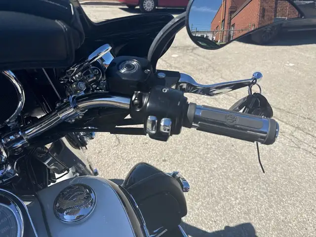 2005 Harley-Davidson Softail Deluxe ~ DELUXE ~ 88CI ~ BIG WHEEL  in Street, Cruisers & Choppers in City of Toronto - Image 25