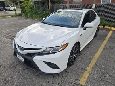 ???? 2020 Toyota Camry SE Hybrid ???? Price: $18,999 + HST Licensing ???? Mileage: 238,530 KM ⚙️ Aut...