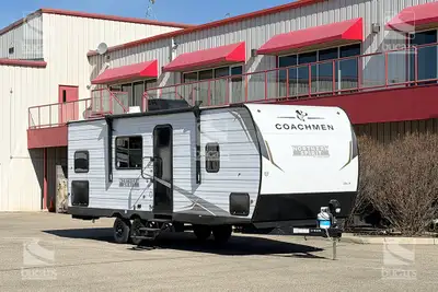 This all-new for 2026 Coachmen Northern Spirit DLX 5260BH is ideal for families who enjoy uncomplica...