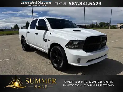 This Ram 1500 Classic boasts a Regular Unleaded V-8 5.7 L/345 engine powering this Automatic transmi...