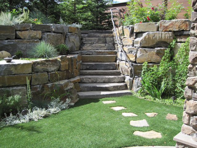 Established Artificial Turf Company- Labourers & Foreman in General Labour in Calgary