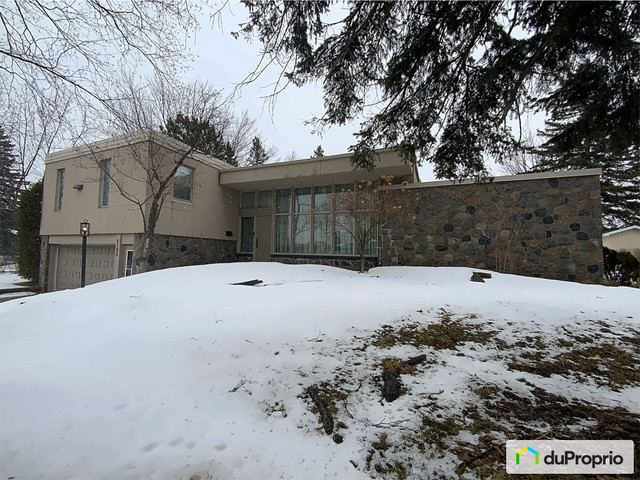 622 000$ - Maison à paliers multiples à Jonquière (Jonquière) dans Maisons à vendre  à Saguenay