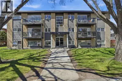 Great Hillsdale location just steps from South Albert Street amenities, this home offers convenience...