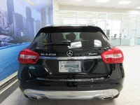 MERCEDES BENZ GLA 250 4MATIC 2015 TOUT ÉQUIPÉ / GPS NAVIGATION / CAMÉRA DE RECUL / CUIR NOIR CHAUFFA... (image 3)
