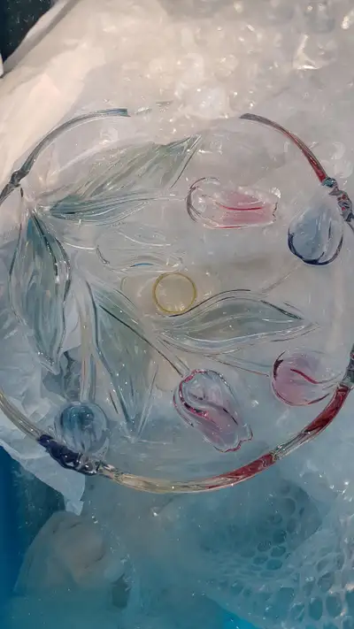 GLASS ITEMS COLLECTABLES, View more