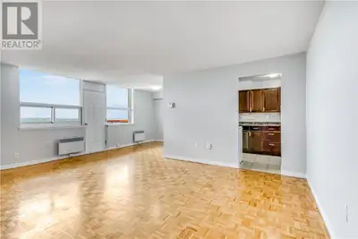 Welcome to 901 Lasalle Boulevard, located in the desirable New Sudbury neighbourhood. This well-main...