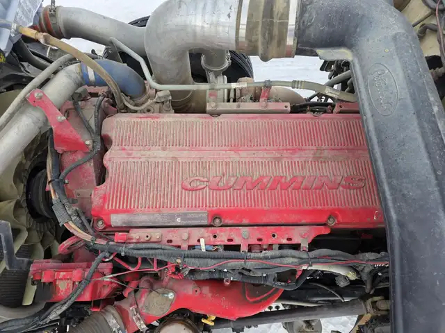 2012 PETERBILT 388 in Heavy Trucks in Saskatoon - Image 10