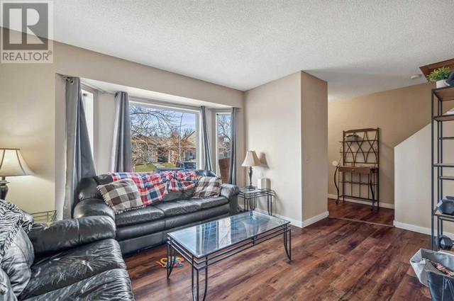 61 Martindale Boulevard NE Calgary, Alberta in Houses for Sale in Calgary - Image 4