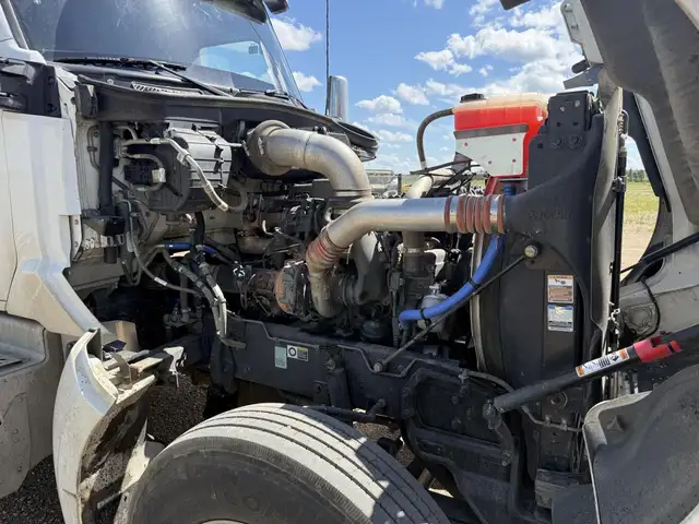 2021 KENWORTH W990 in Heavy Trucks in Saskatoon - Image 25