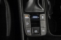 ... Engine: Moteur à 4 cylindres 2.5L L/100Km City: 10.0 L/100Km Hwy: 7.9 Safety Equipment Contrôle... (image 8)