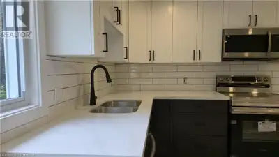 404 FOREST HILL Drive Unit# 1 Kitchener, Ontario